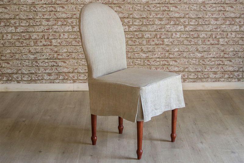 The Balloon dining chair with loose cover